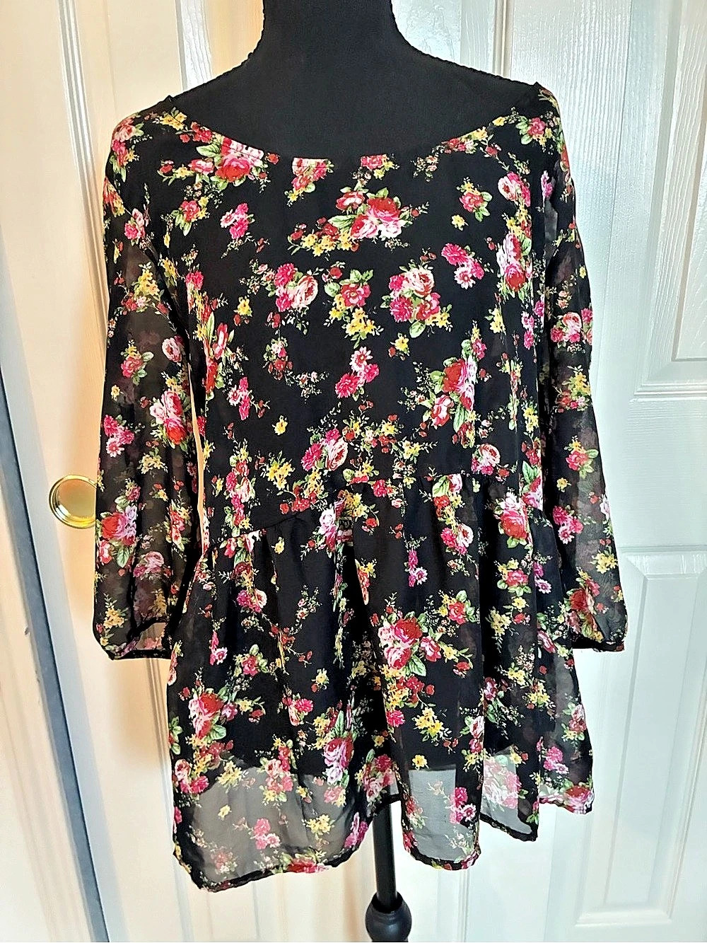 Free bird Floral Mini Dress in Black & Pink Size large